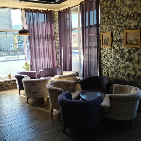 Deluxe Hotel 4*